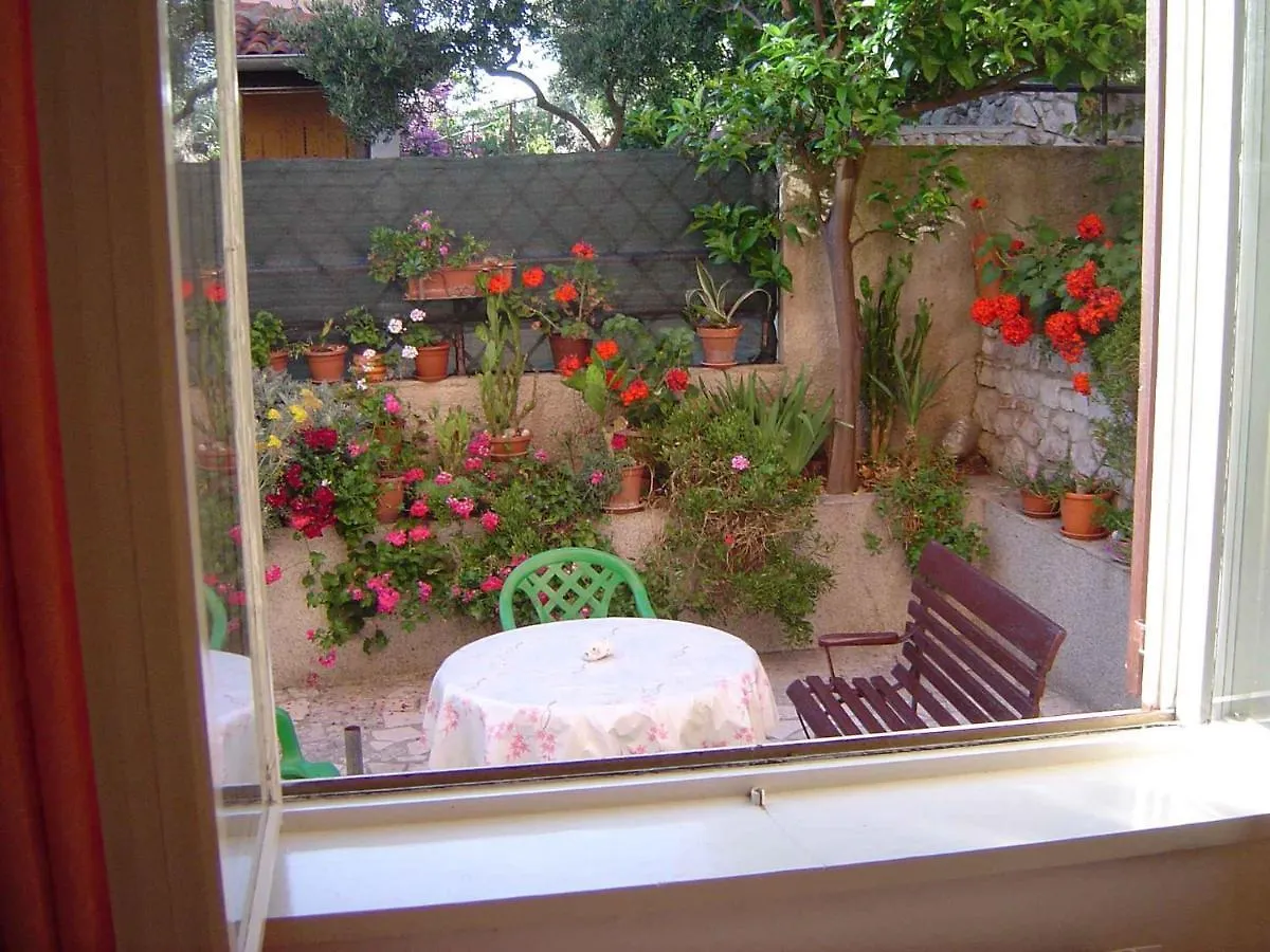 Apartment In Mali Losinj 14968 Croatia