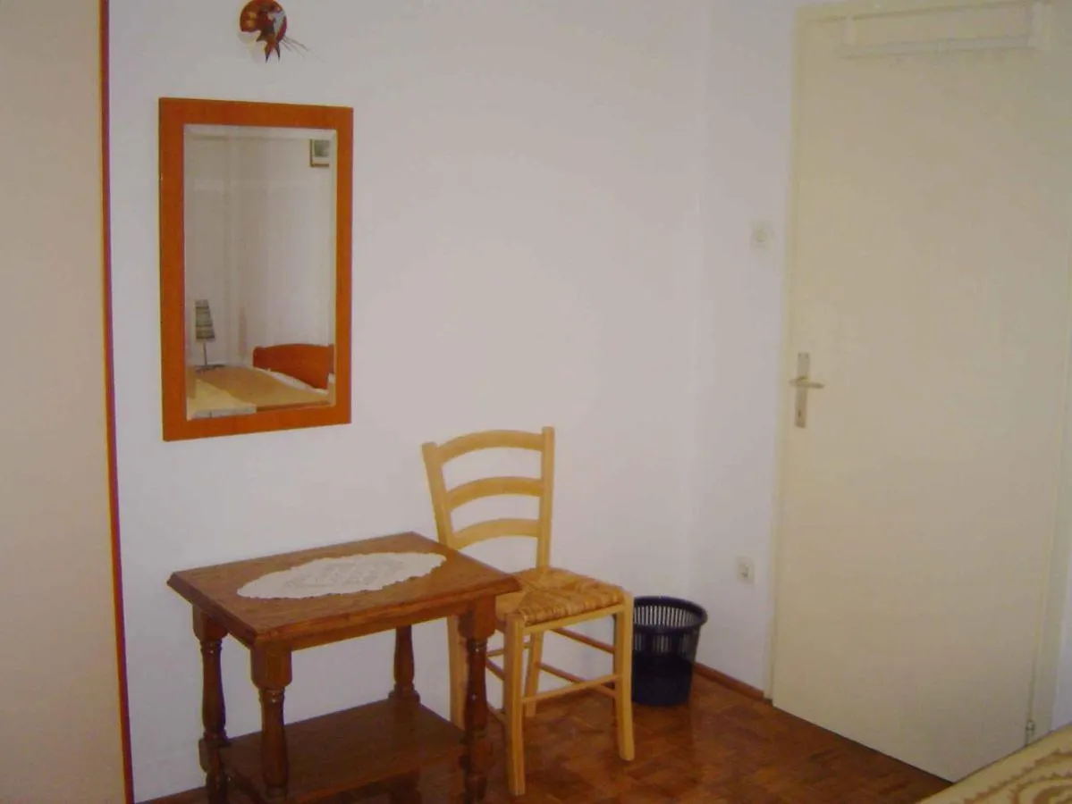 Apartment In Mali Losinj 14968